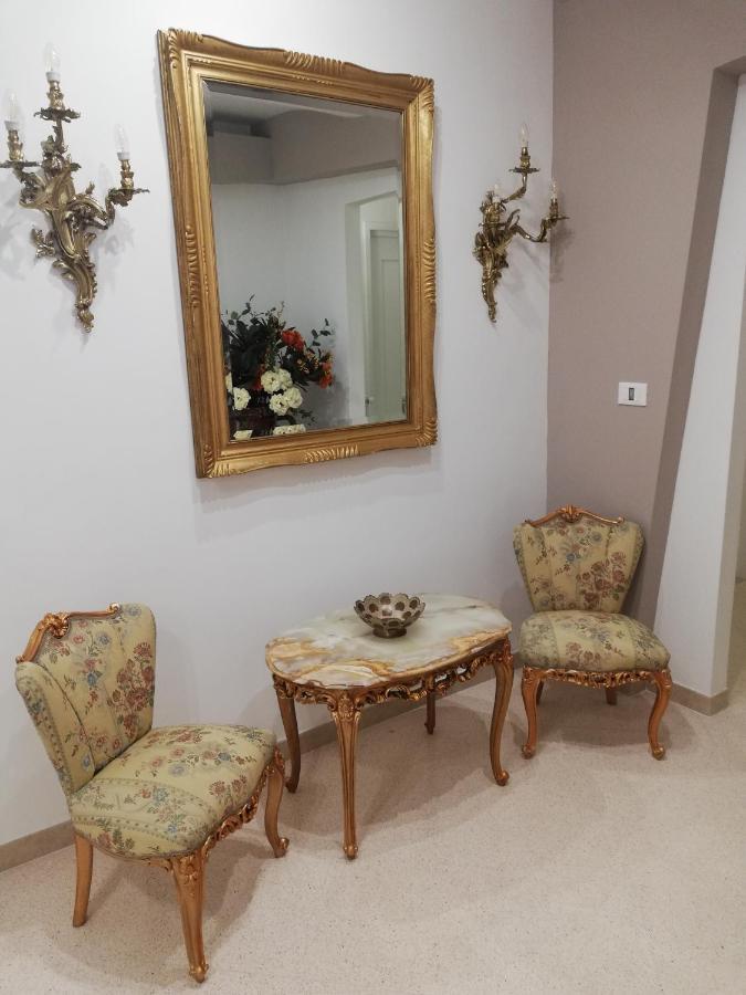 فندق Ostuni Crispi House المظهر الخارجي الصورة
